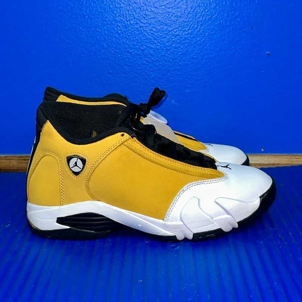 Size 8.5- Men’s Mike Air Jordan 14 Retro Light Ginger 2022